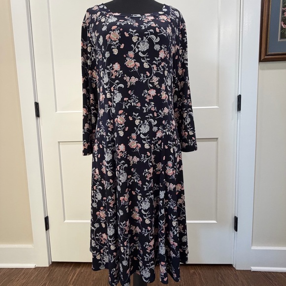 Karen Kane Dresses & Skirts - Karen Kane 3/4 Length Sleeves Navy Dress with Pink & Gray Floral Print